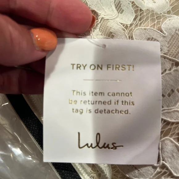 Lulus NWT Flynn white lace - Picture 8 of 9